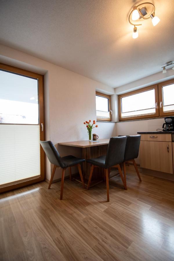 Apartamento Haus Raggl Landeck Exterior foto